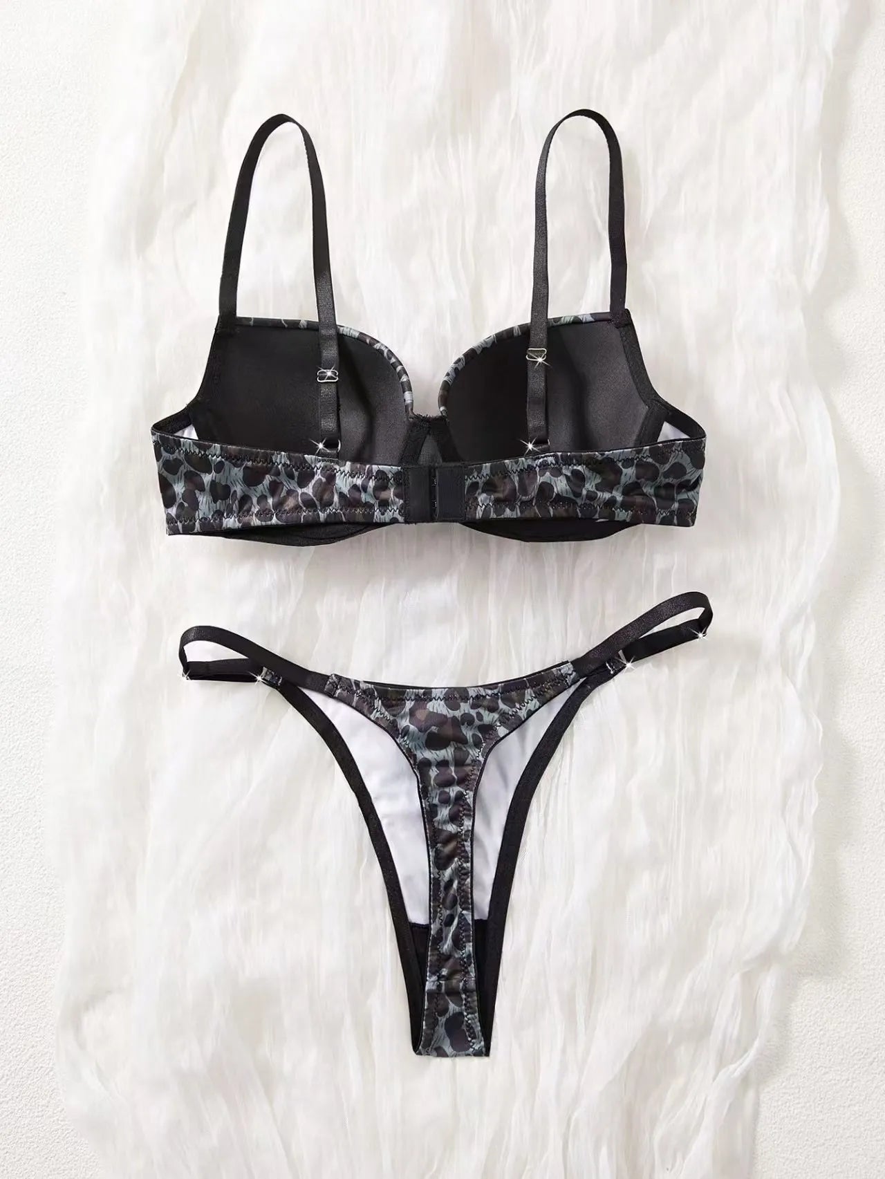 Leopard Print Bra & Panty Set – Stylish Push-Up Fit